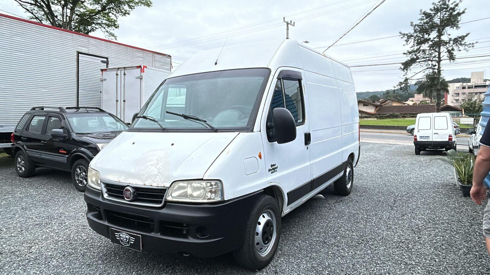 Renault Master Maxi Teto Alto 2014 — foto 4 de 11